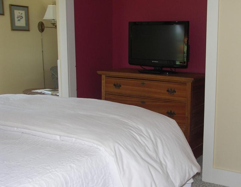 Inn At Pleasant Lake New London Экстерьер фото