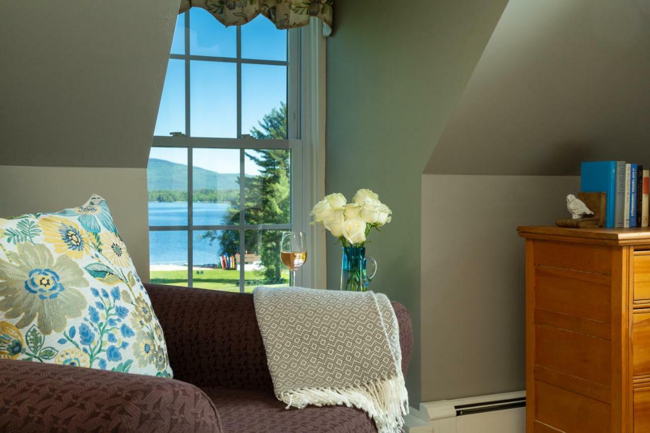 Inn At Pleasant Lake New London Экстерьер фото