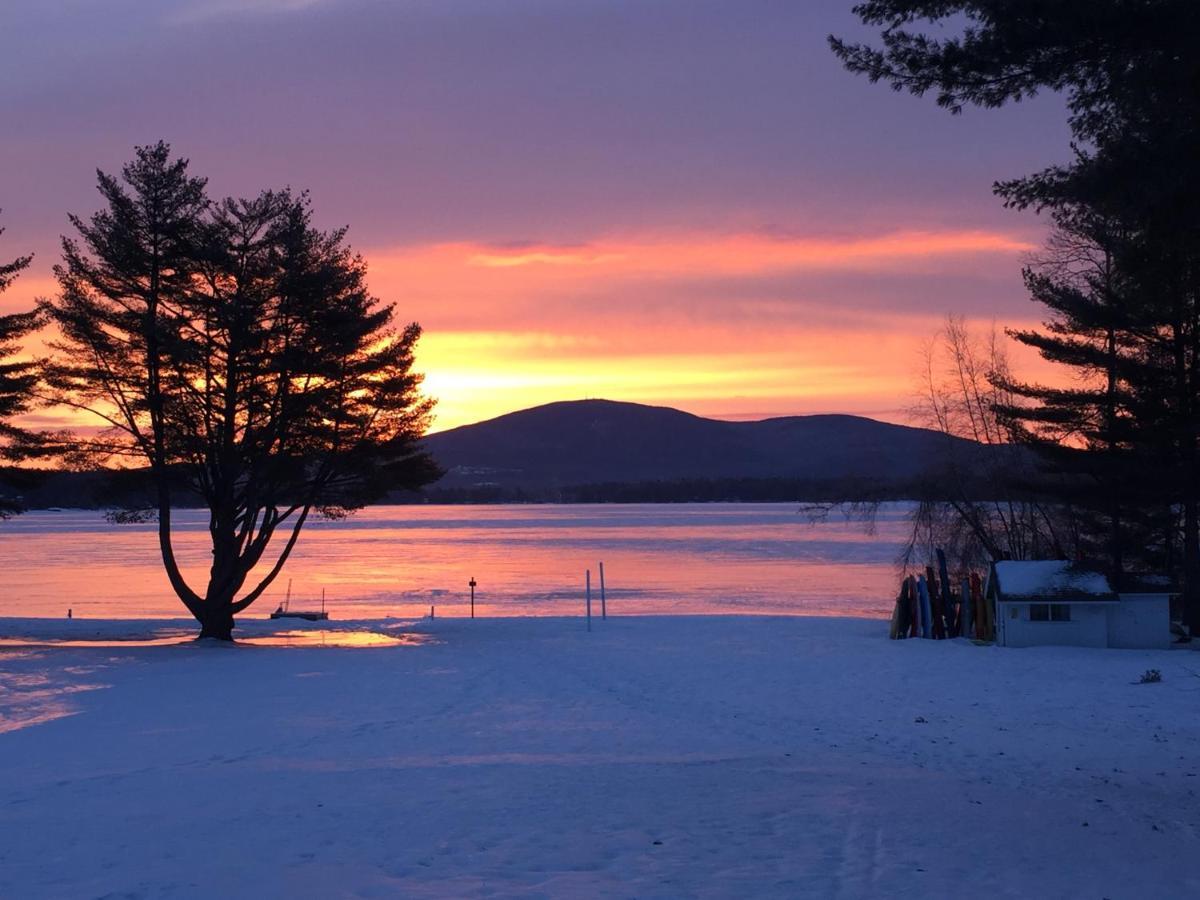 Inn At Pleasant Lake New London Экстерьер фото