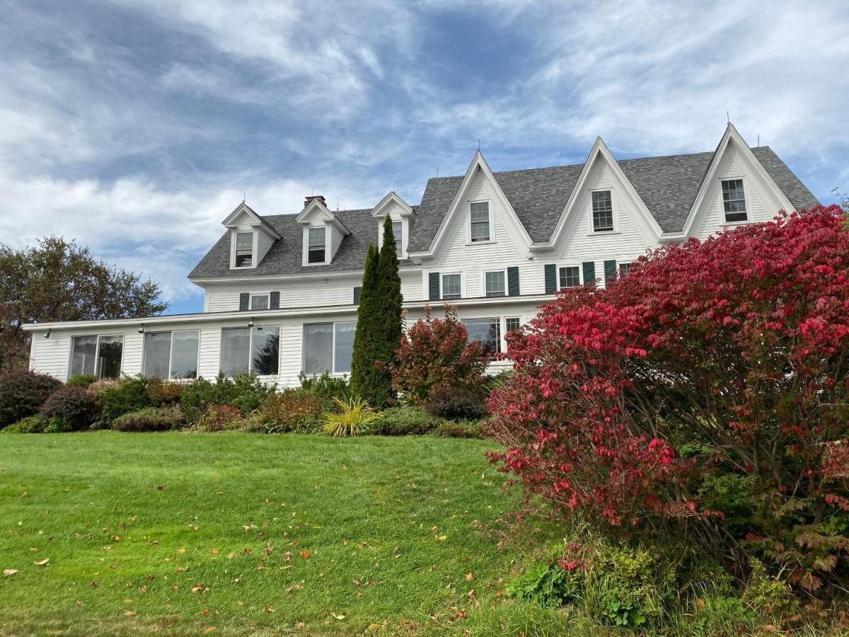 Inn At Pleasant Lake New London Экстерьер фото